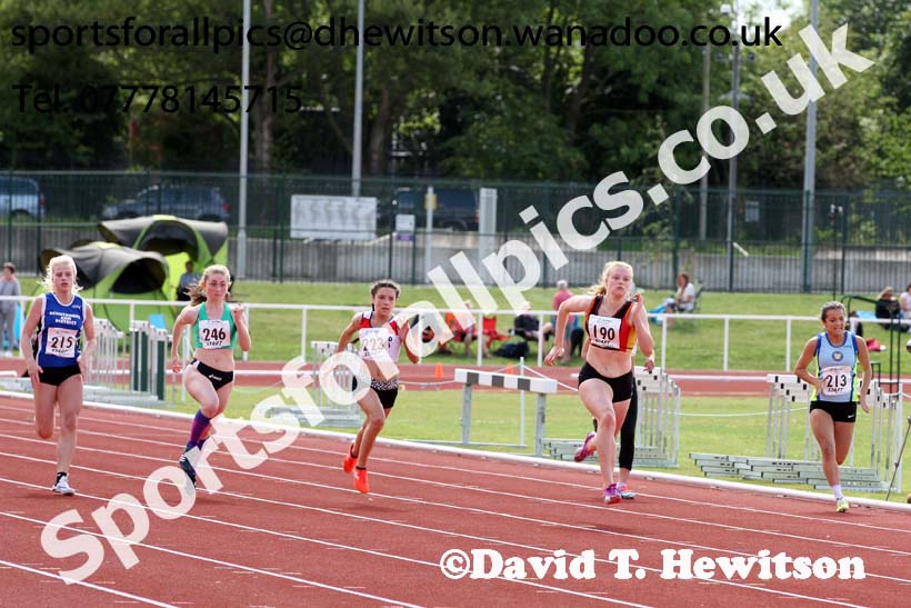 Girls under-15s 100 metres, Northern Under-13s, U-15s and 17s Championships. Photo: David T. Hewitson/Sports for All Pics